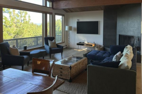 Cliffside Retreat